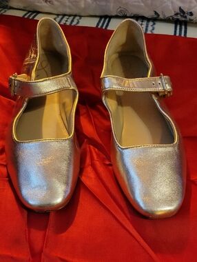 Sam Edelman gold Metallic Mary Jane Flats Size 8